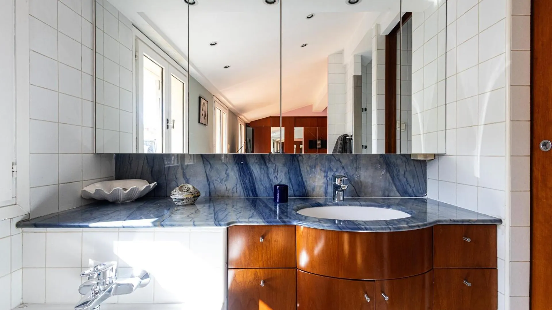 아파트 Triplex 150M2 Coeur Vieille Ville 칸느