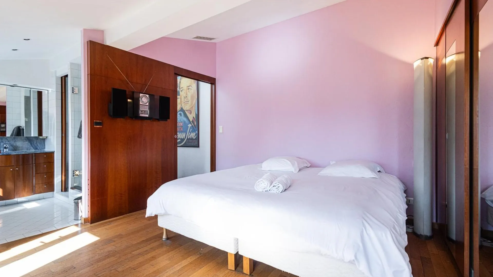 Triplex 150M2 Coeur Vieille Ville كان 0*,  فرنسا